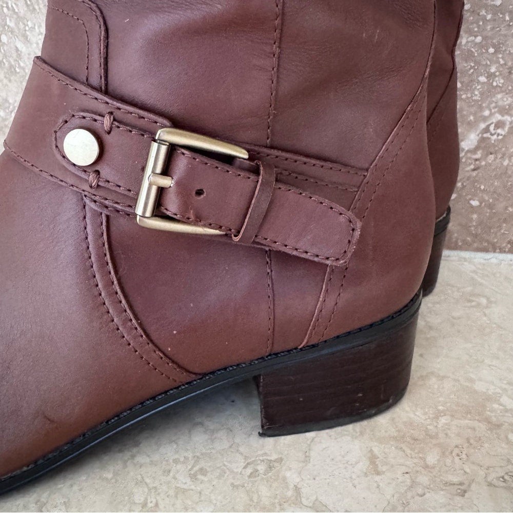 Bandolino Cranne Leather Boots - Picture 4 of 12